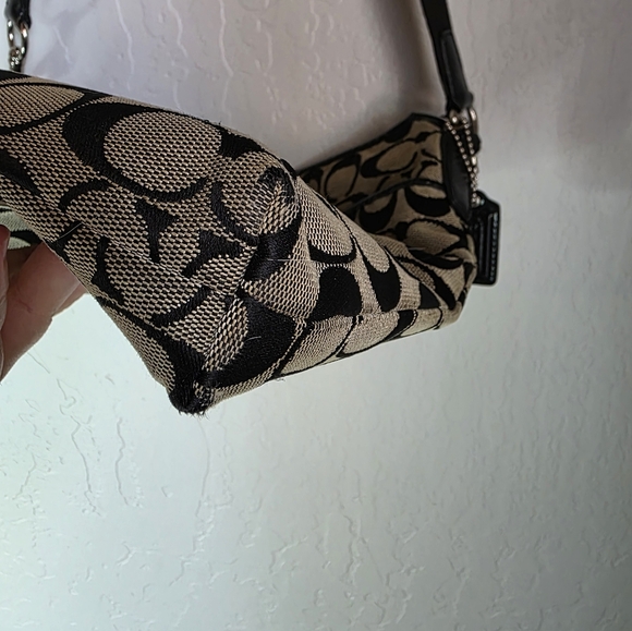 Coach Payton Signature Crossbody Black and Tan Purse M1332 - Picture 7 of 12